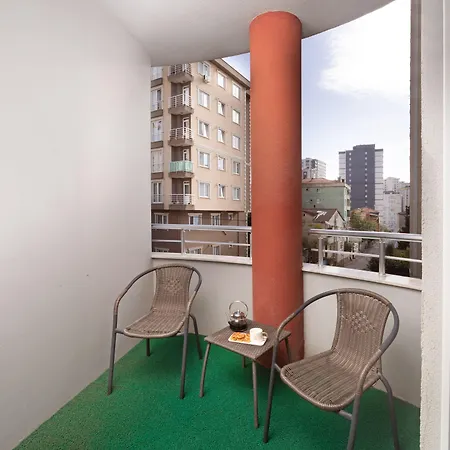 Nish Atasehir Szálloda 4*