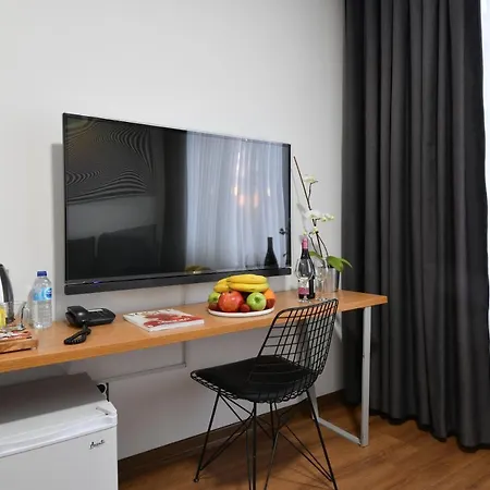 Nish Atasehir Hotel