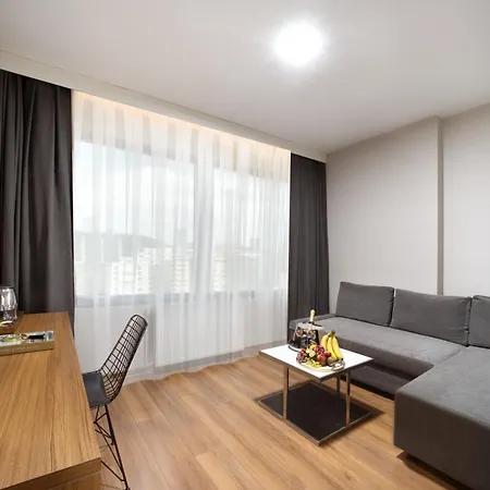 Hotel Nish Atasehir