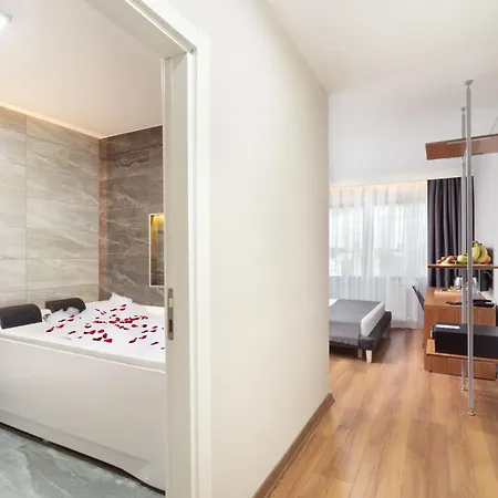 Nish Atasehir Hotel
