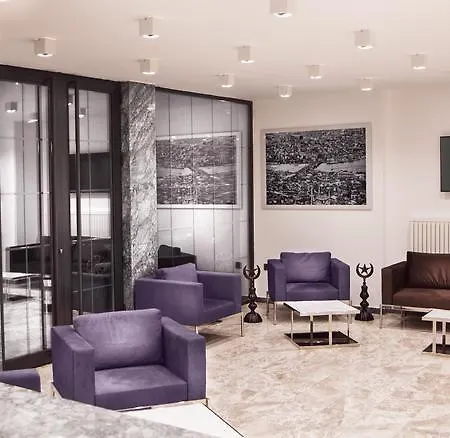 阿塔斯希尔尼什套房酒店 4*