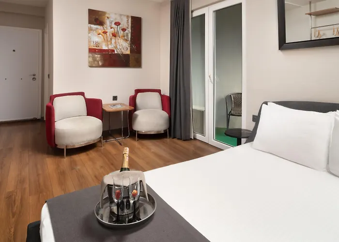 Nish Atasehir Hotel 4*