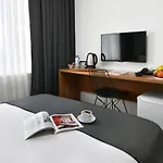 Nish Atasehir 호텔