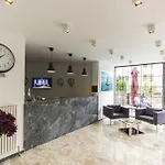 Nish Atasehir 호텔